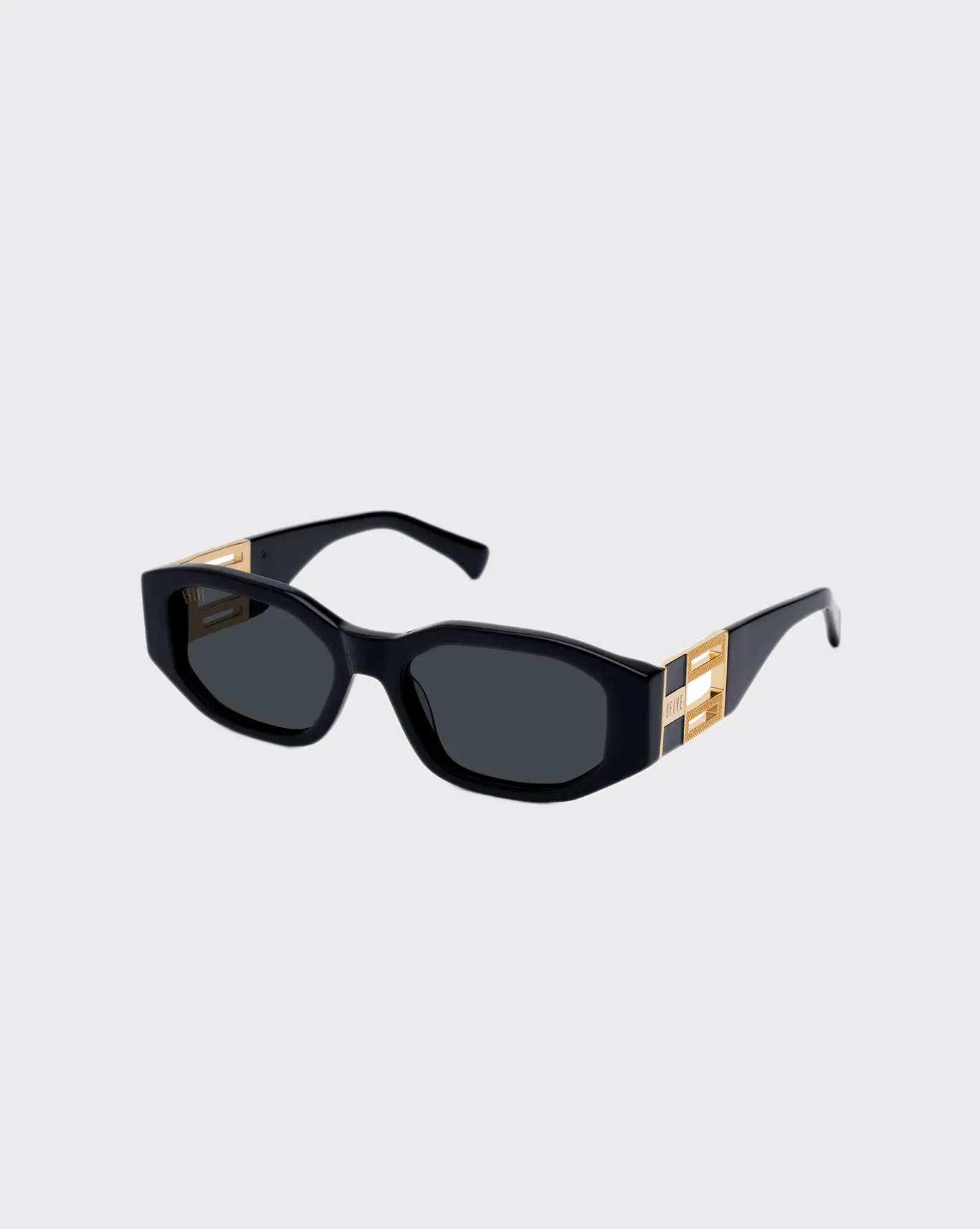 9five Levels Black and 24K gold