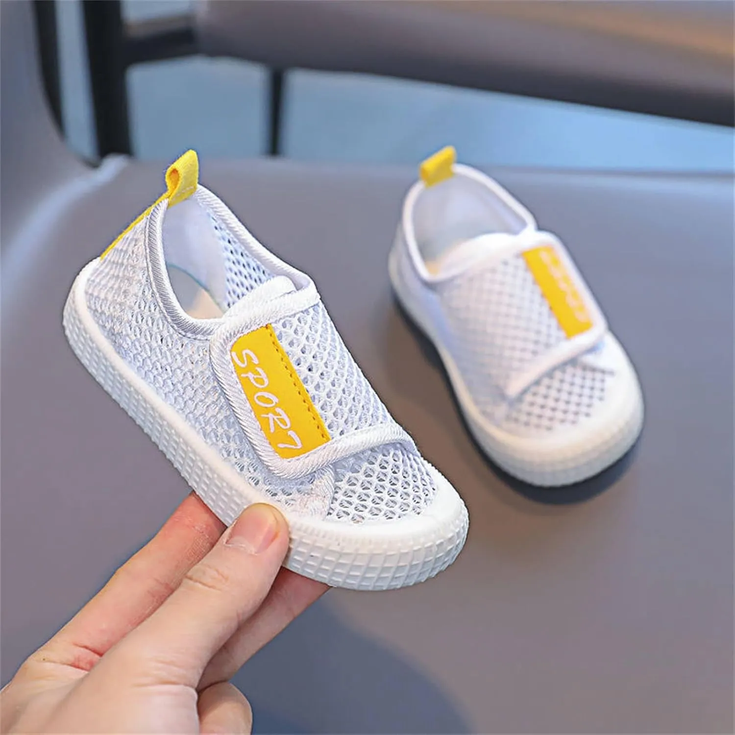 Baby First-Walking Kid Shoes Hollow Out Breathable Shoes Soft Sole Non Slip Wear Toddlers Lightweight Water Shoes