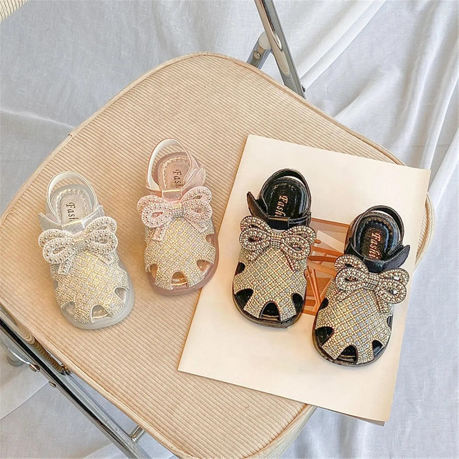 Baby Flat Sole Foot Warmer Girls Leather Rhinestones Embroidery Bow Design Soft Toe Princess Dress Flat Shoes