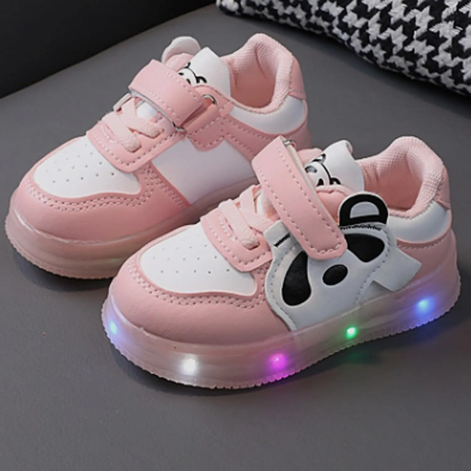 Boys Girls Sneakers Infant Kids Light Up Canvas Shoes for Toddler Easy Fasten Fashion Shoes with Hook and Loops
