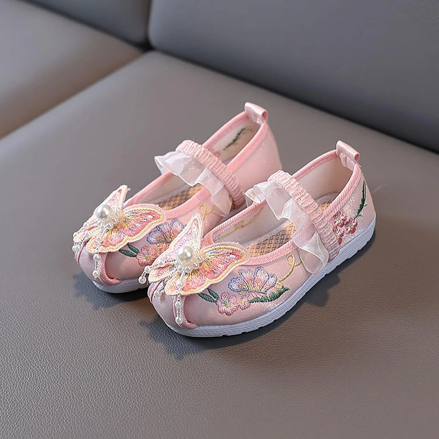 Children House Shoes Girls Flat Bottomed Embroidered Sandals Fashionable Children Performance Shoes