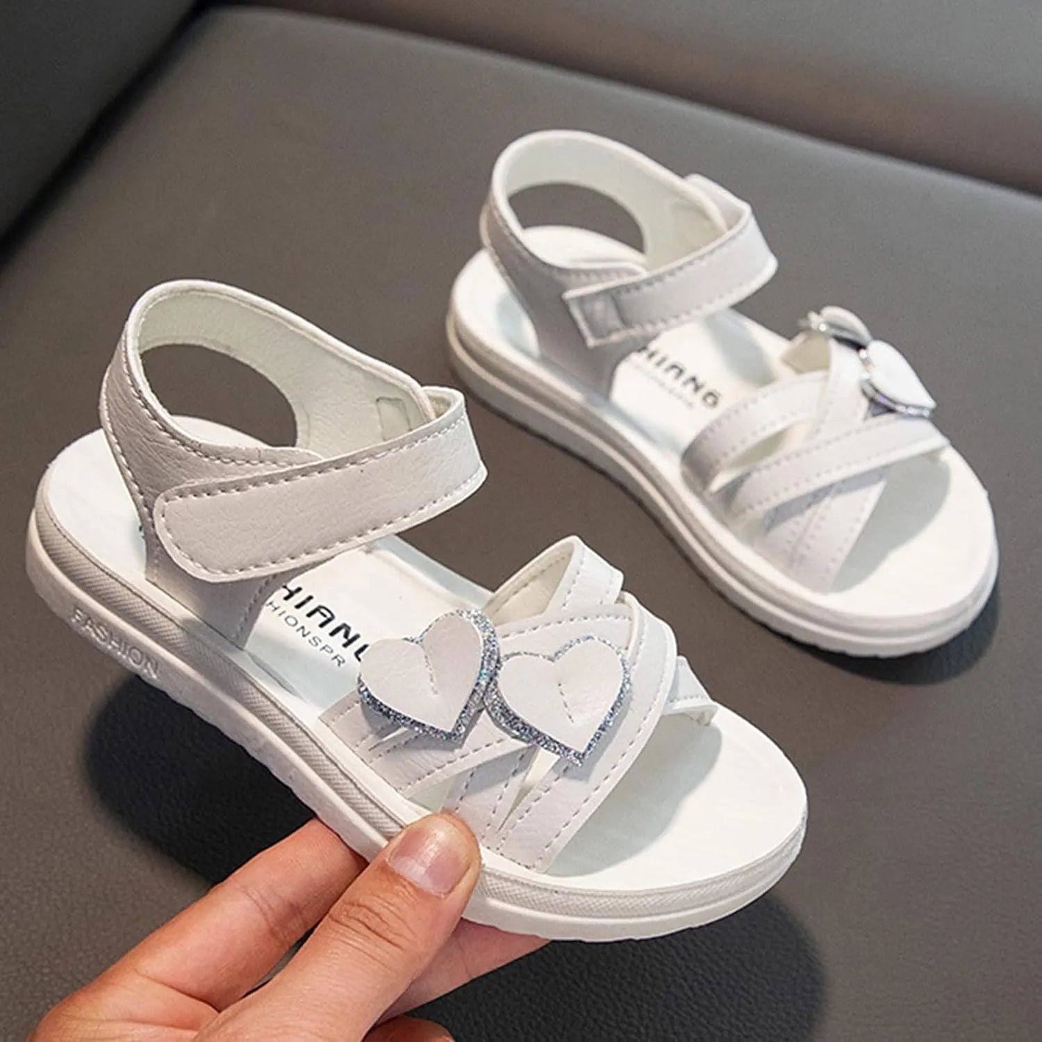 Children Shoes Fashion Love Decorative Thick Sole Sandals Soft Sole Comfortable Princess Sandals Toddler 10 Shoes Girls
