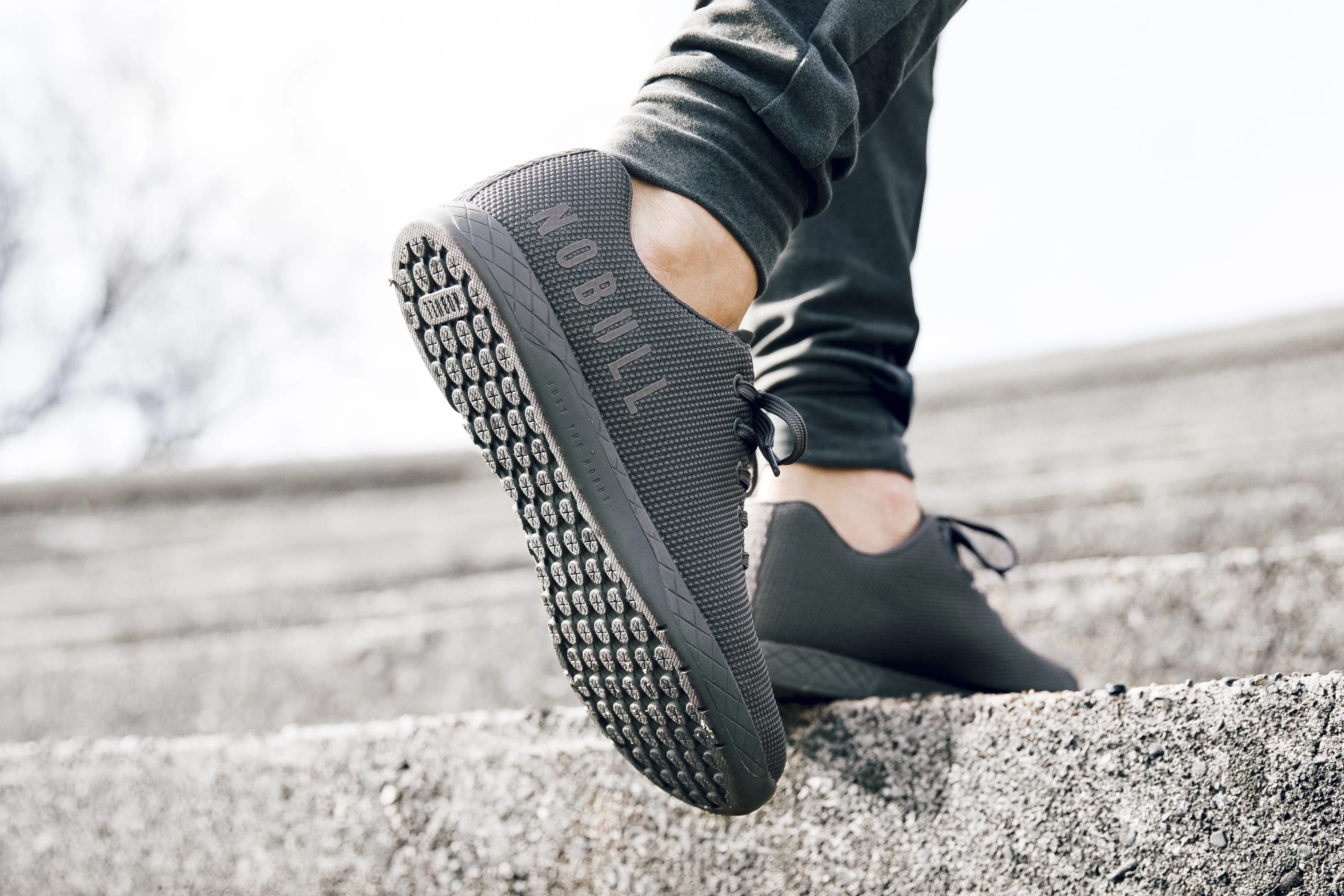 DARK GREY TRAINER (MEN'S)
