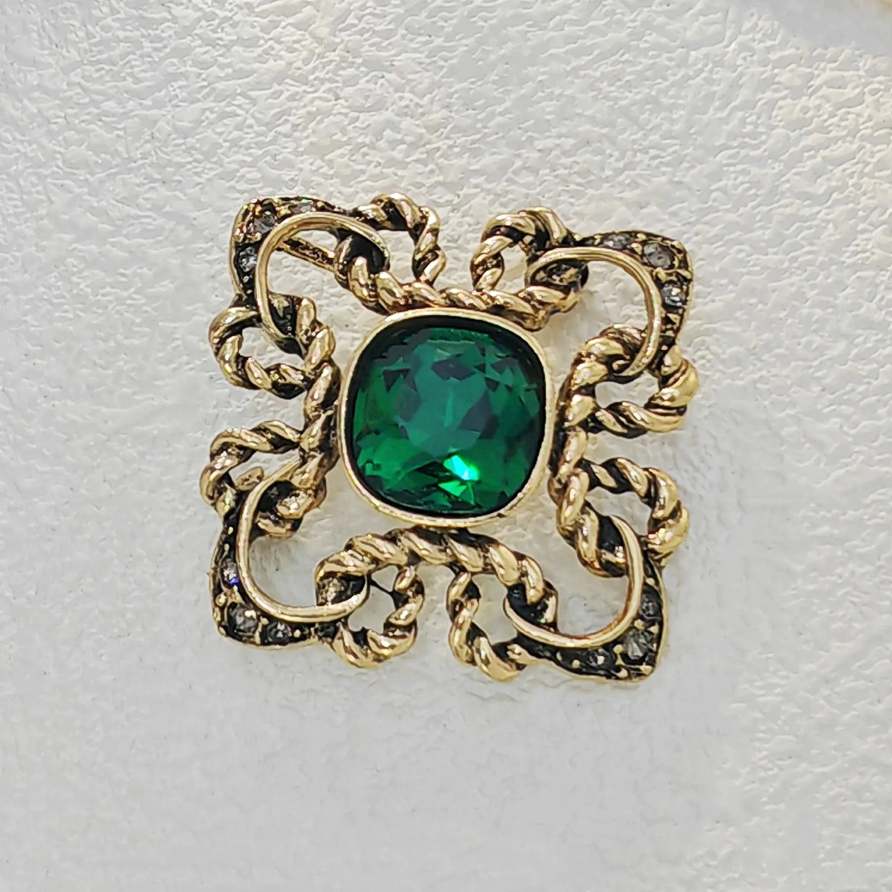 Fashion Vintage Green Stone Centered Art Deco Cross Brooch Pin Mother's Day Green Crystal Jewelry