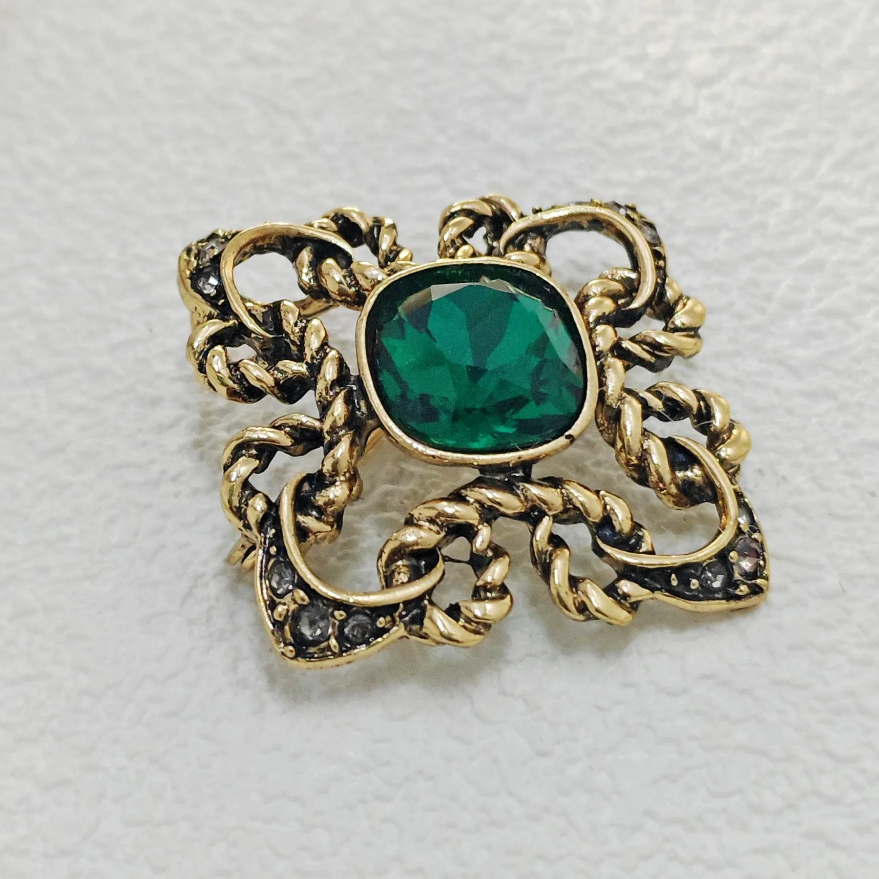 Fashion Vintage Green Stone Centered Art Deco Cross Brooch Pin Mother's Day Green Crystal Jewelry