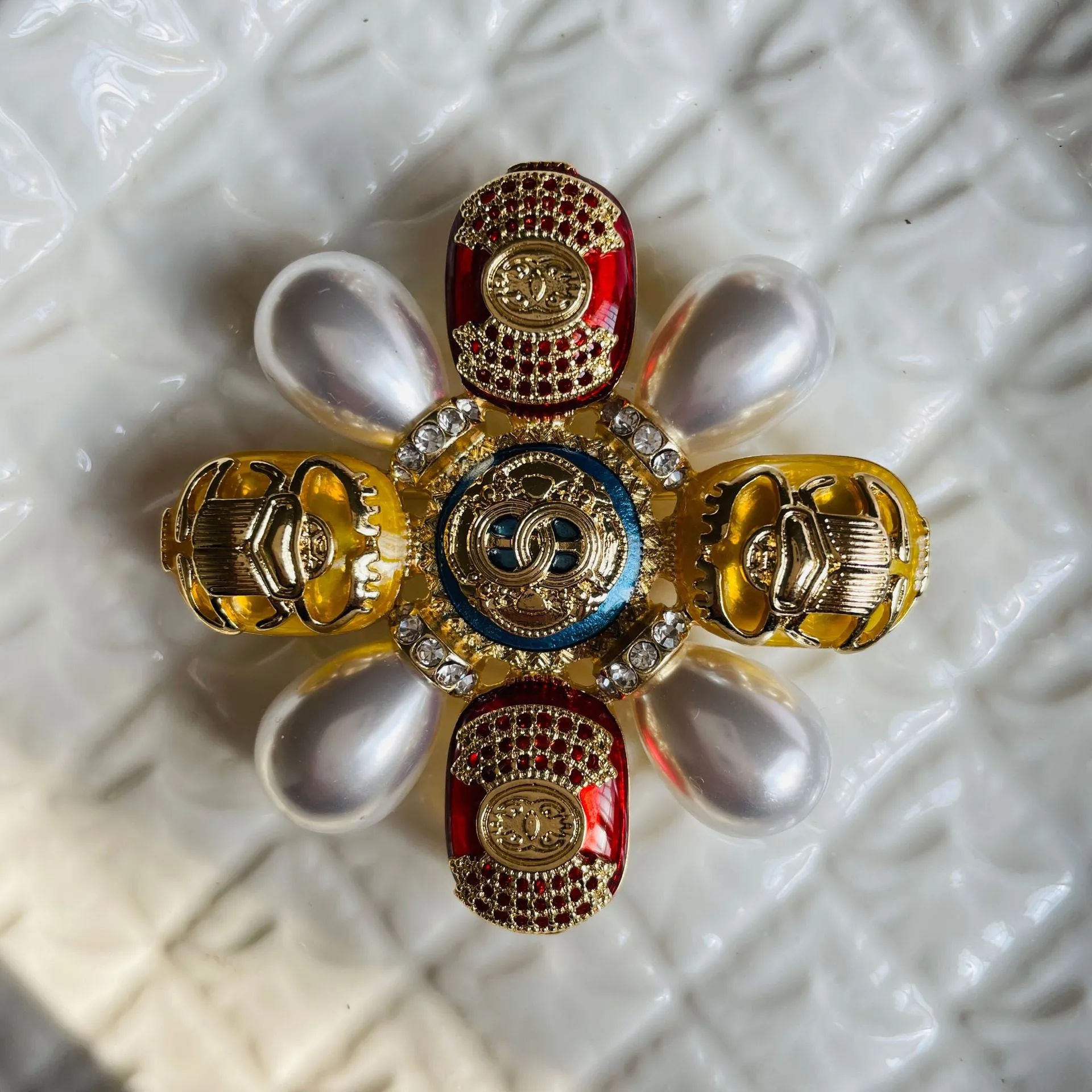 Fashion Women Vintage Baroque Luxury Cross Pearl Brooches