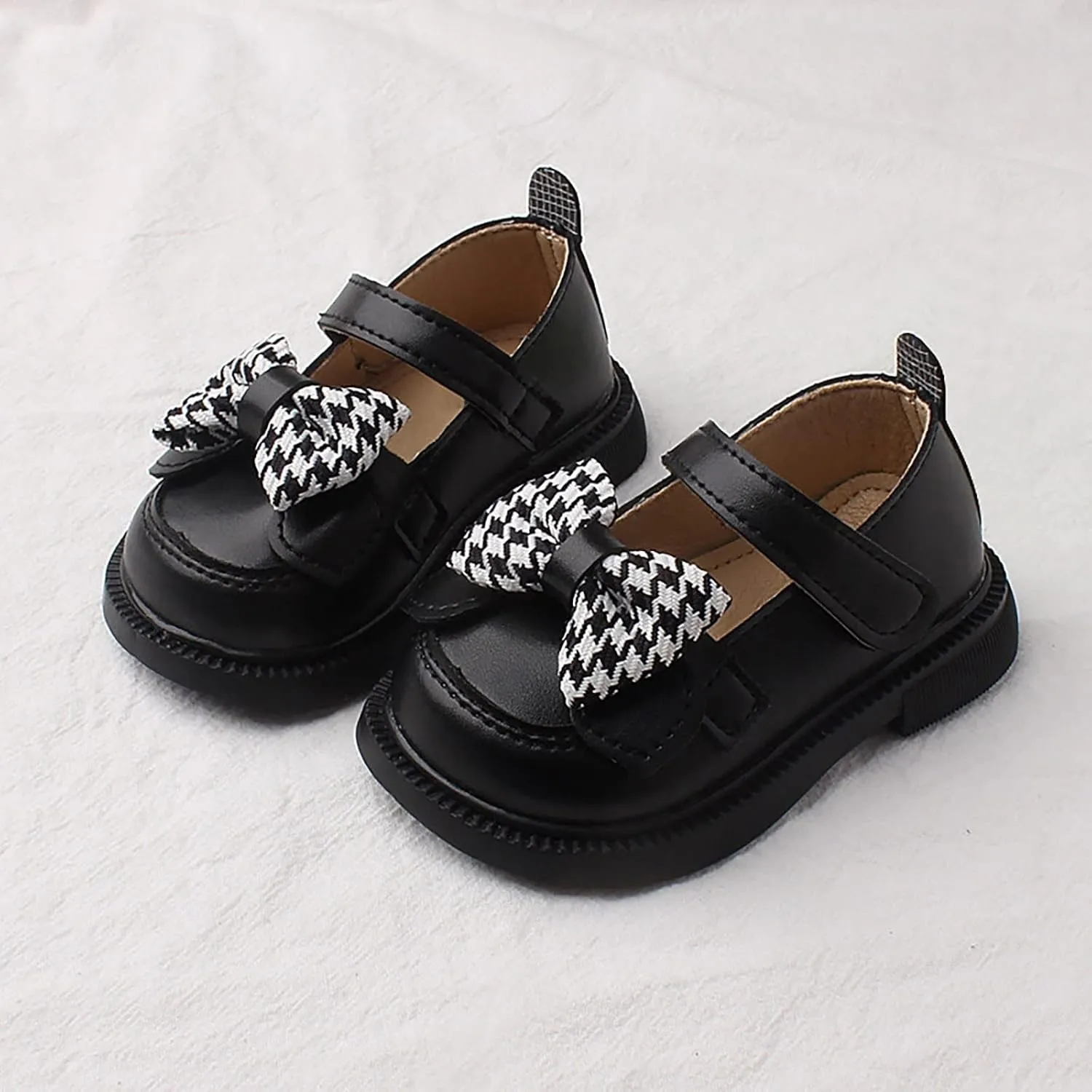 Kids Girls Dress Shoes Bow Tie Soft Bottom Princess Shoes Summer Outdoor Soft Rubber Sole Flat Sandals Girls Size