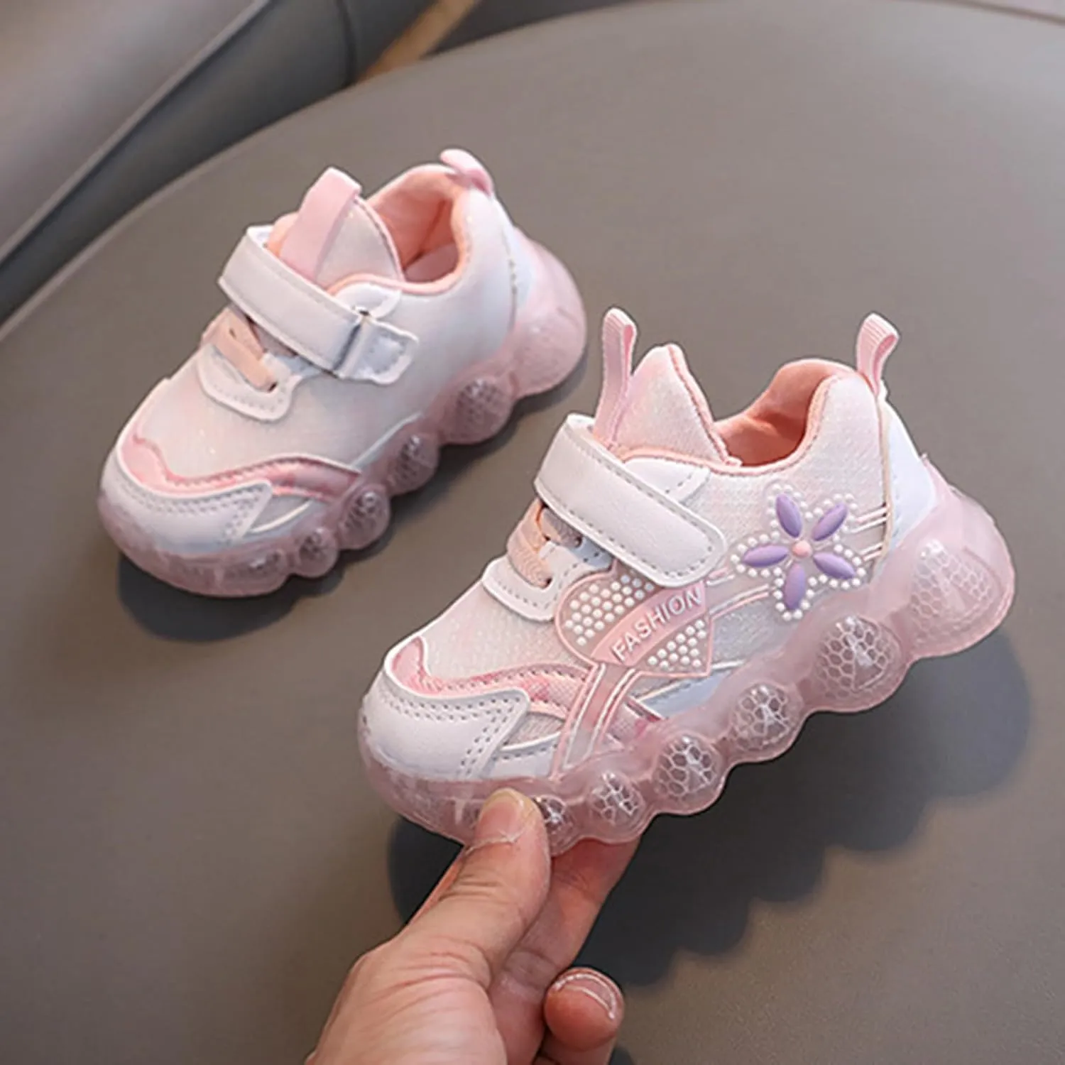 Kids Light Up Shoes Girls Boys Breathable LED Luminous Soft Sole Running Sports Sneaker Lace-Up Casual Kids Slip Sneaker