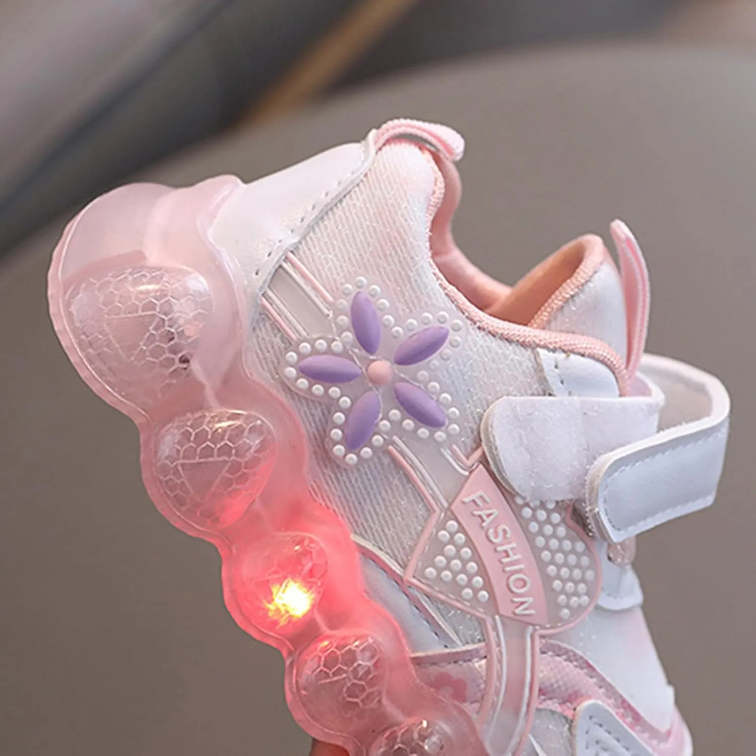 Kids Light Up Shoes Girls Boys Breathable LED Luminous Soft Sole Running Sports Sneaker Lace-Up Casual Kids Slip Sneaker