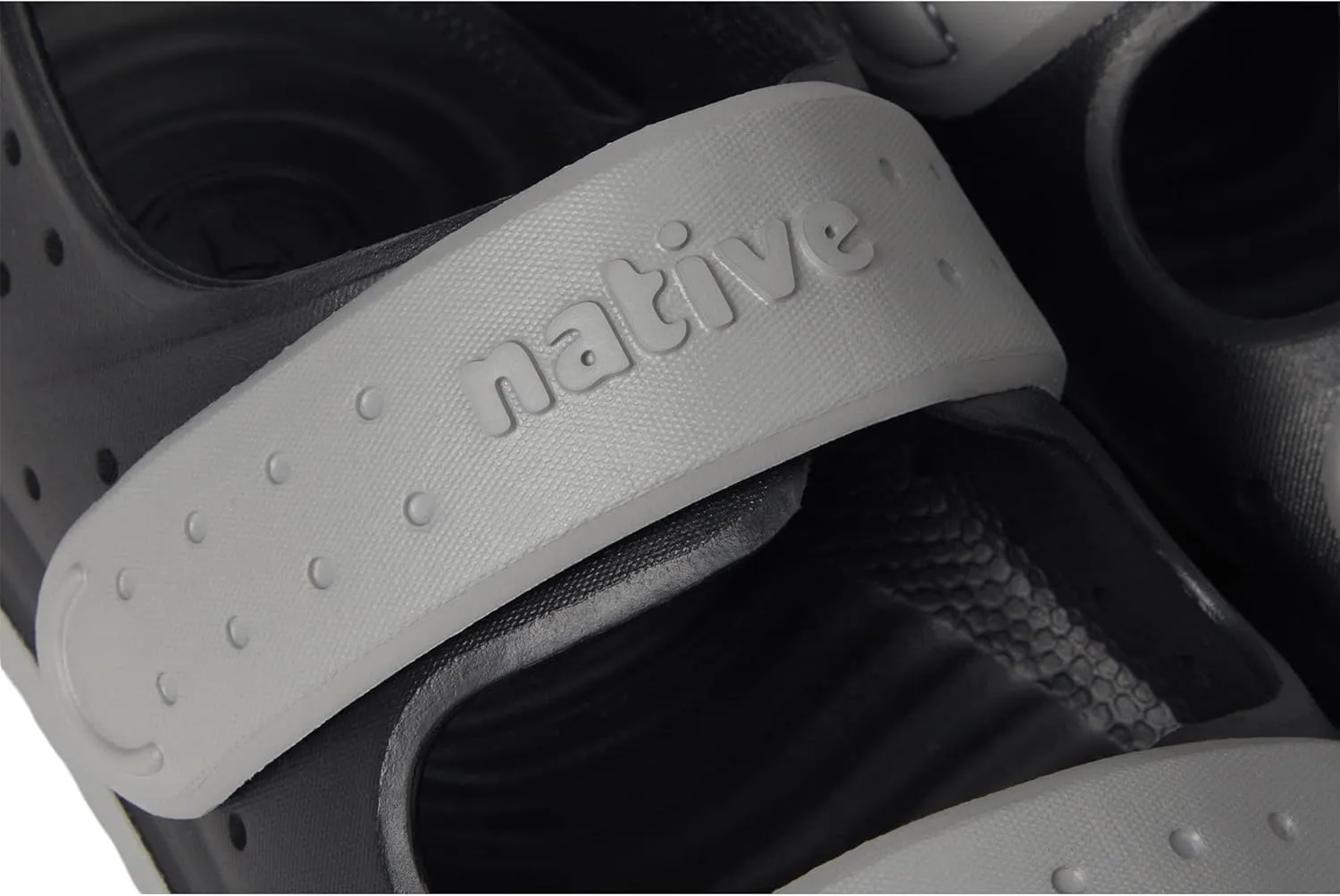 Native Shoes Unisex-Child Chase (Little Big Kid) Sneaker