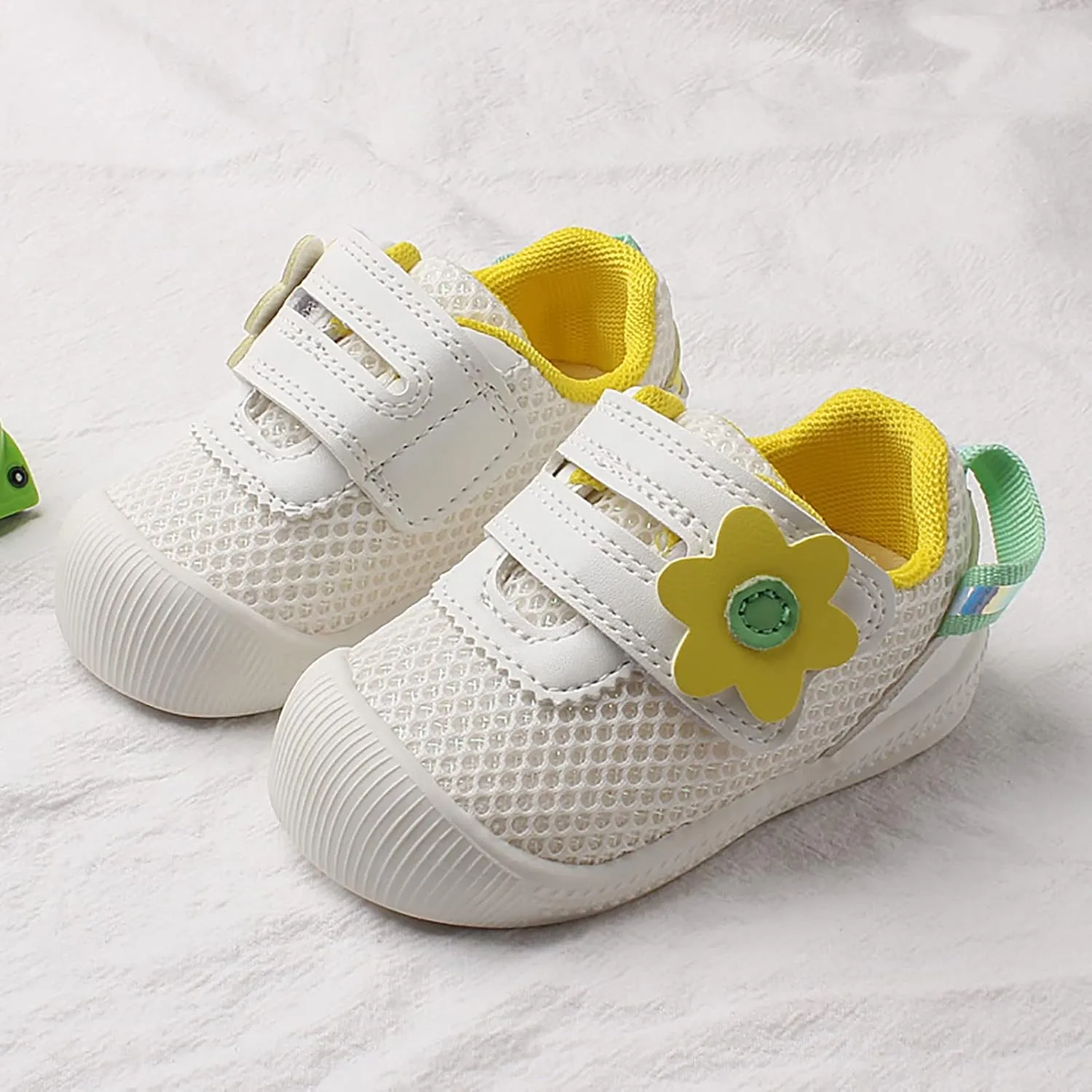 Sport Shoes Children Baby Infant Lightweight Non Slip Soft Sole Casual Shoes for Outdoor Walking Running Playing Shoes Kids