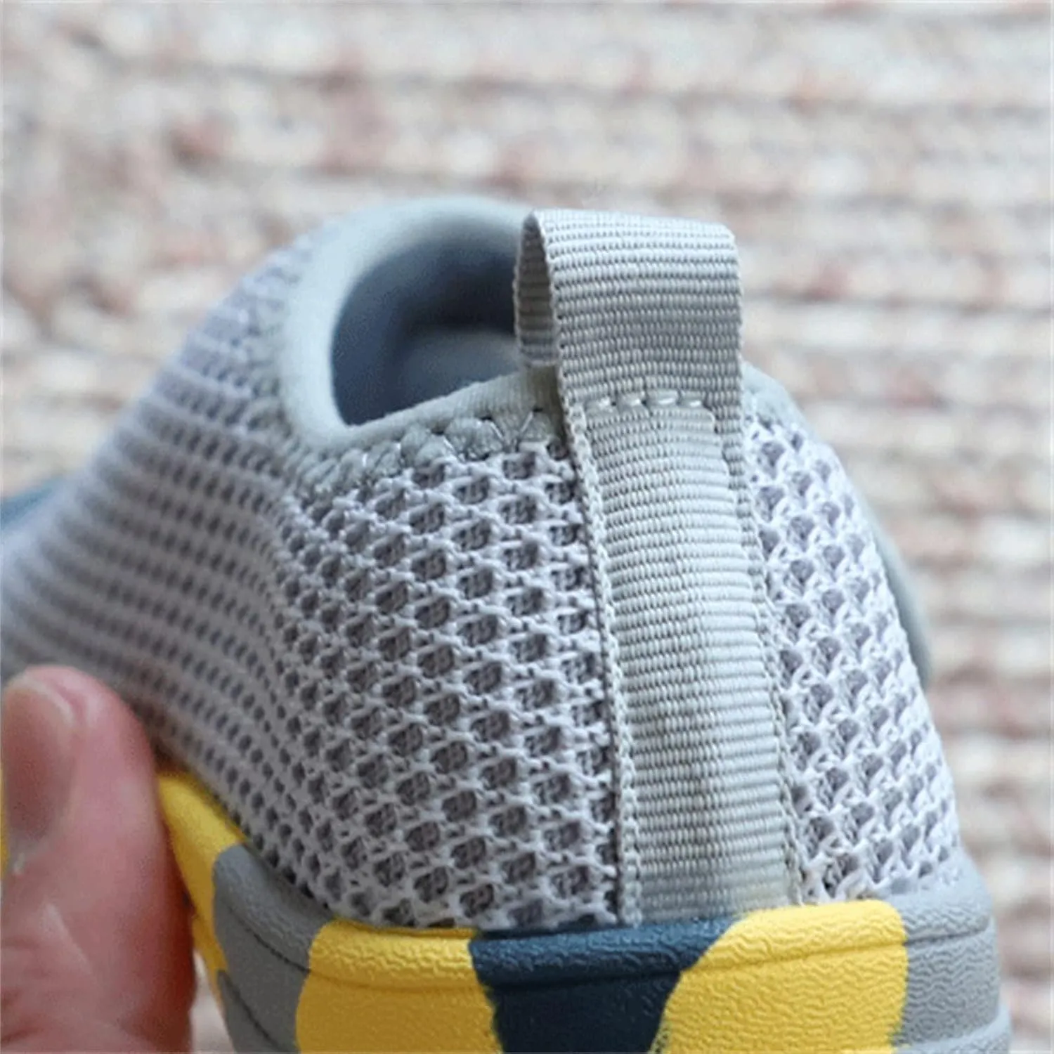 Toddler Baby Boy Girl Shoes Breathable Shoes Baotou Sneakers Mesh Baby Soft Sole Fashion Unisex Light up Shoes