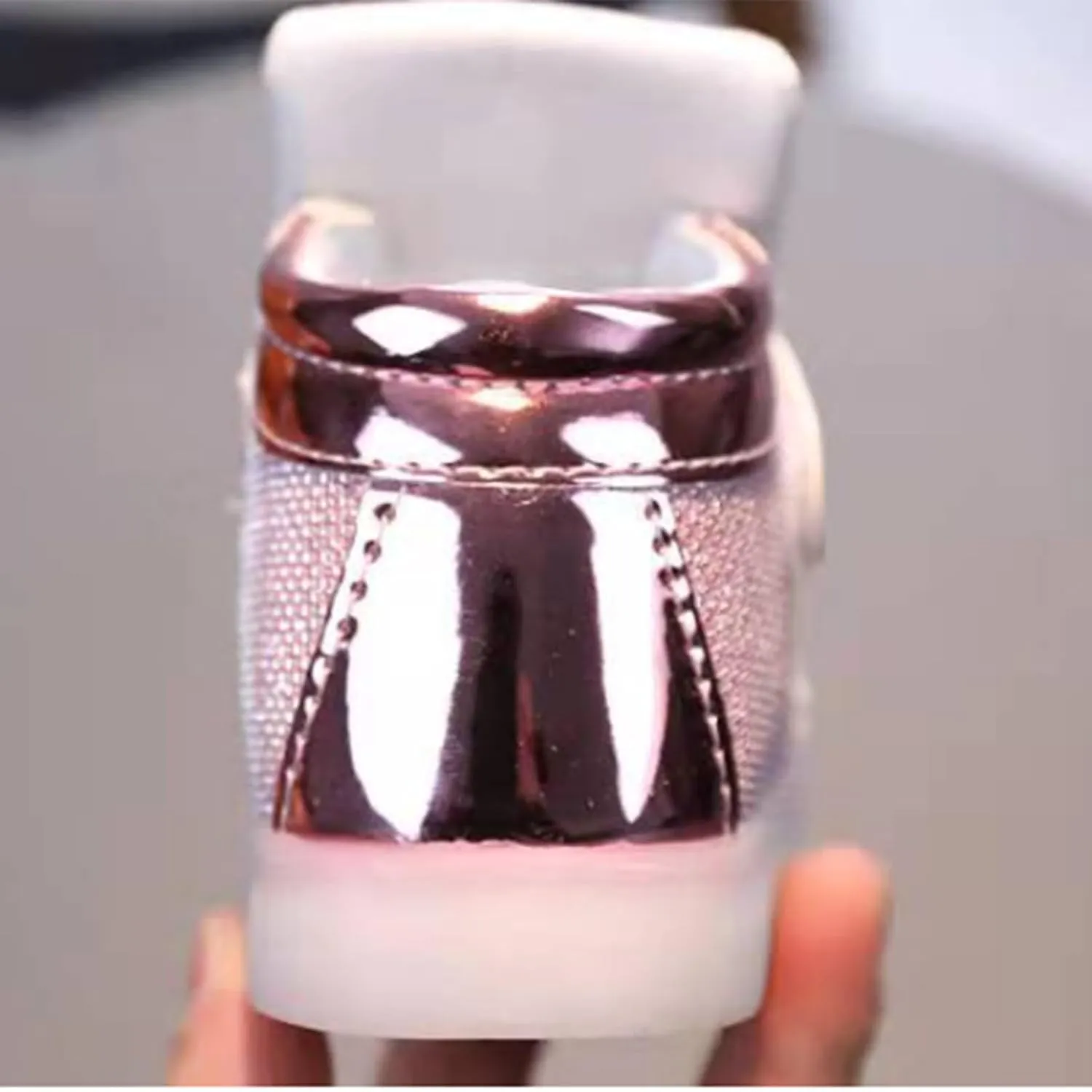 Toddler Kids Light Up Shoes Fashion LED Light Baby Shoes Casual Children Shoes Boys Girls Fashion Tennis Sneakers