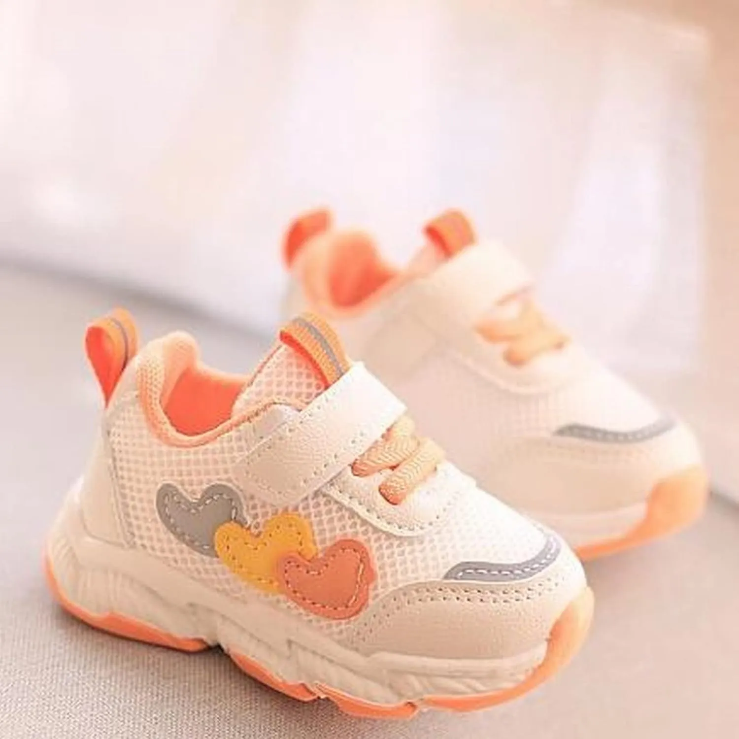 Toddler Sneakers Children's Sports Mesh Shoes Unisex Heart Decoration for Kids 3 to 18 Toddler Shoes Boys Size 6 Wide